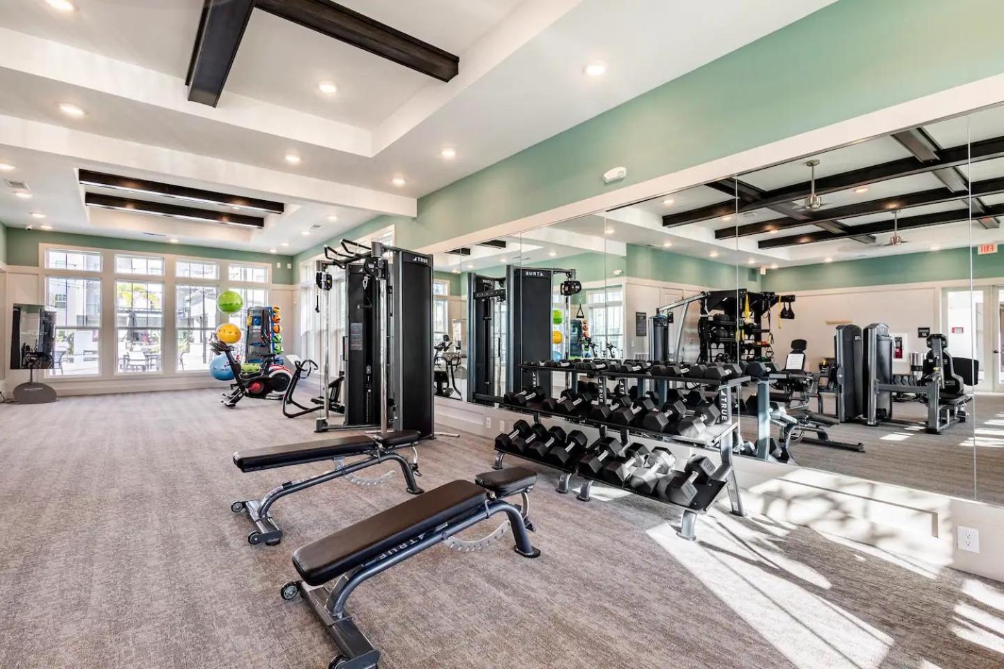 Complete Vibrant 10 Min To Parks Pet-friendly Resort-style Amenities Orlando